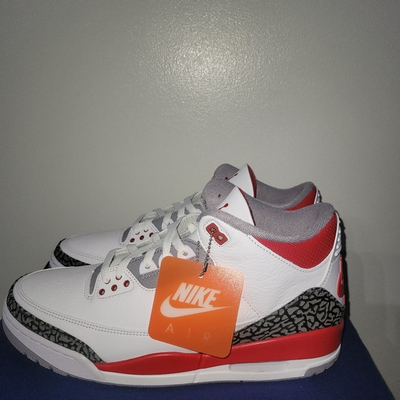 Jordan 3 Retro Fire Red - Picture 5 of 8